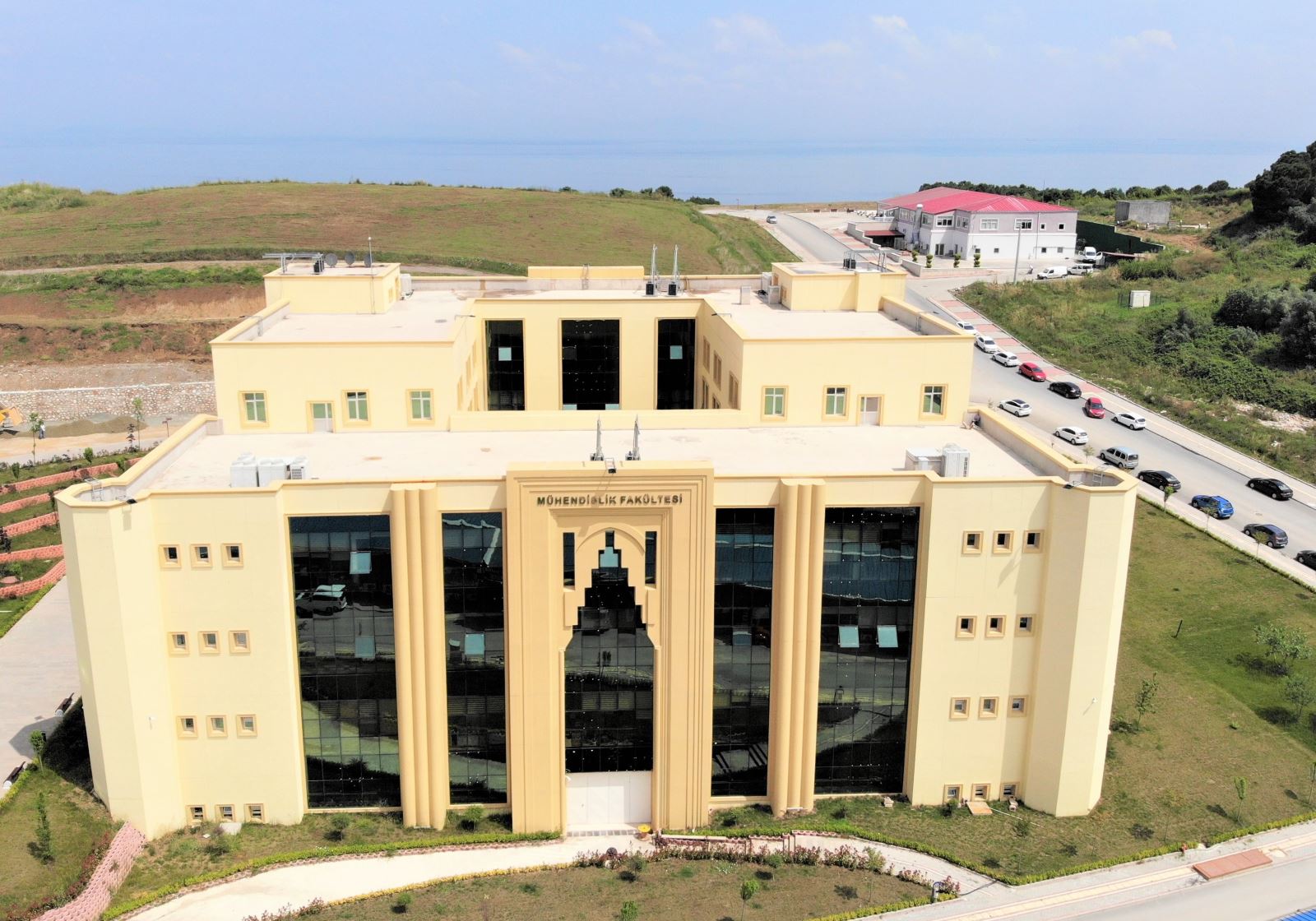 Yalova Üniversitesi Mühendislik Fakültesi